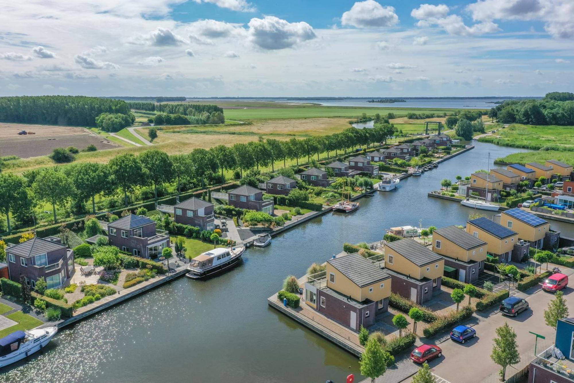Nautic Rentals - Marinapark Oude-Tonge Luaran gambar