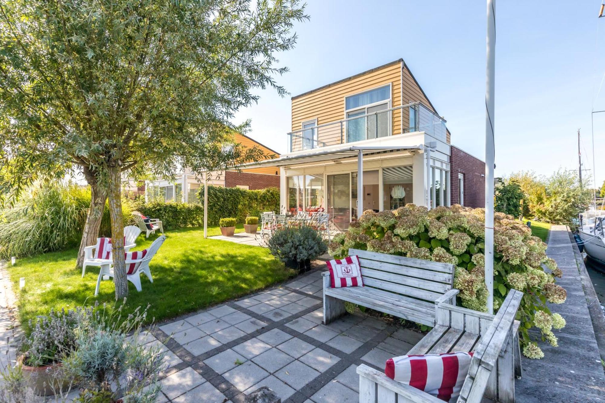 Nautic Rentals - Marinapark Oude-Tonge Luaran gambar