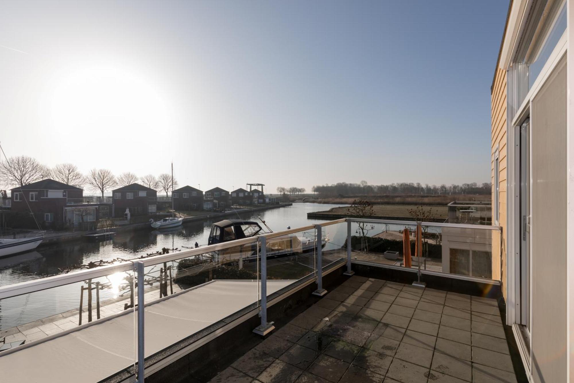 Nautic Rentals - Marinapark Oude-Tonge Luaran gambar