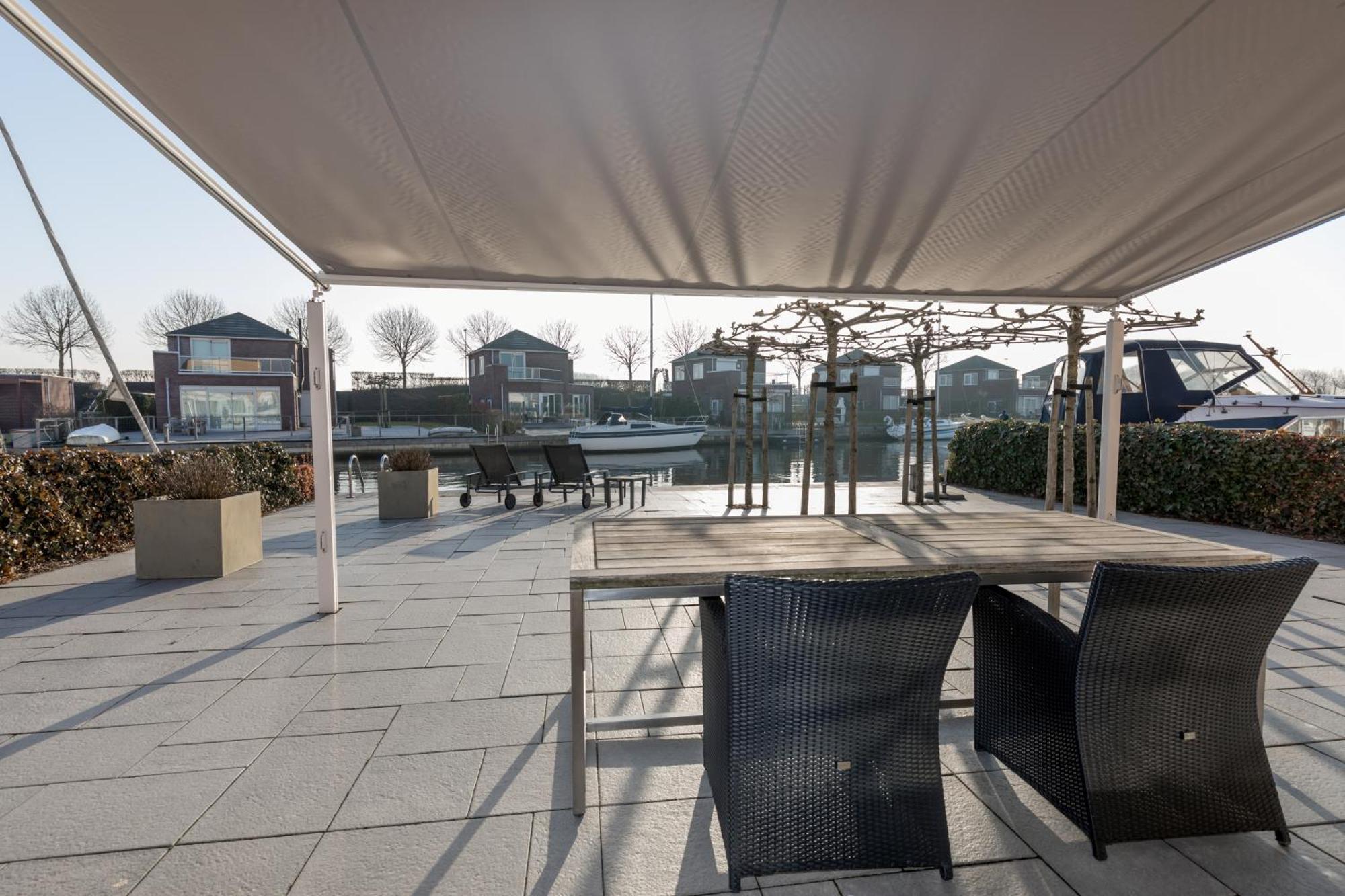 Nautic Rentals - Marinapark Oude-Tonge Luaran gambar