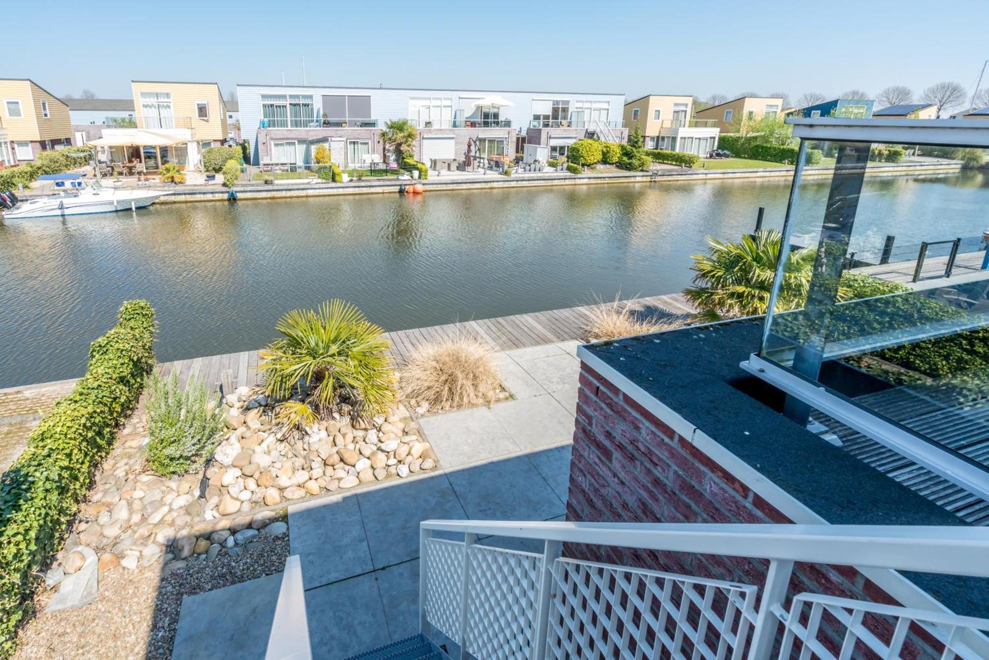 Nautic Rentals - Marinapark Oude-Tonge Luaran gambar
