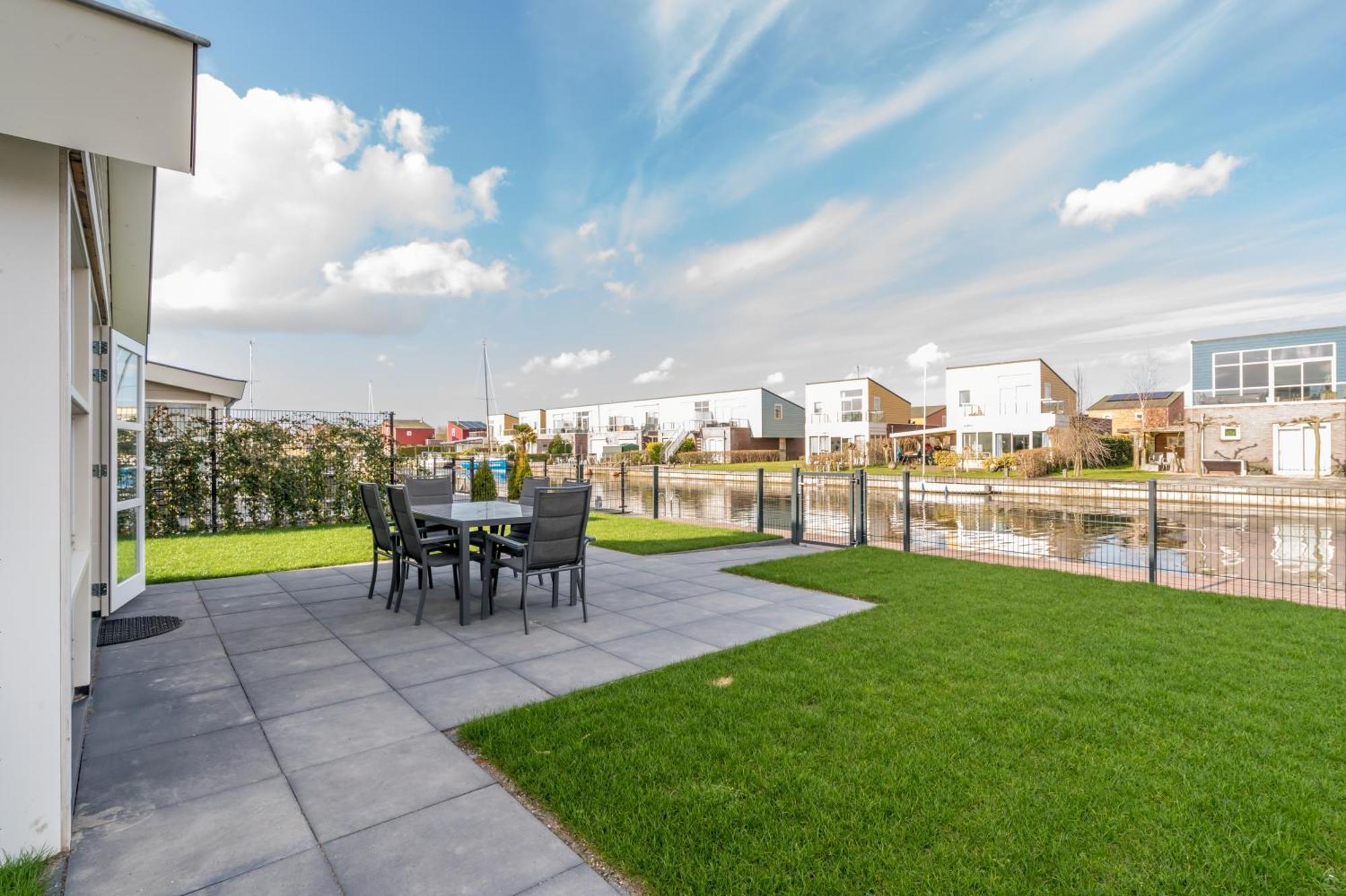 Nautic Rentals - Marinapark Oude-Tonge Luaran gambar