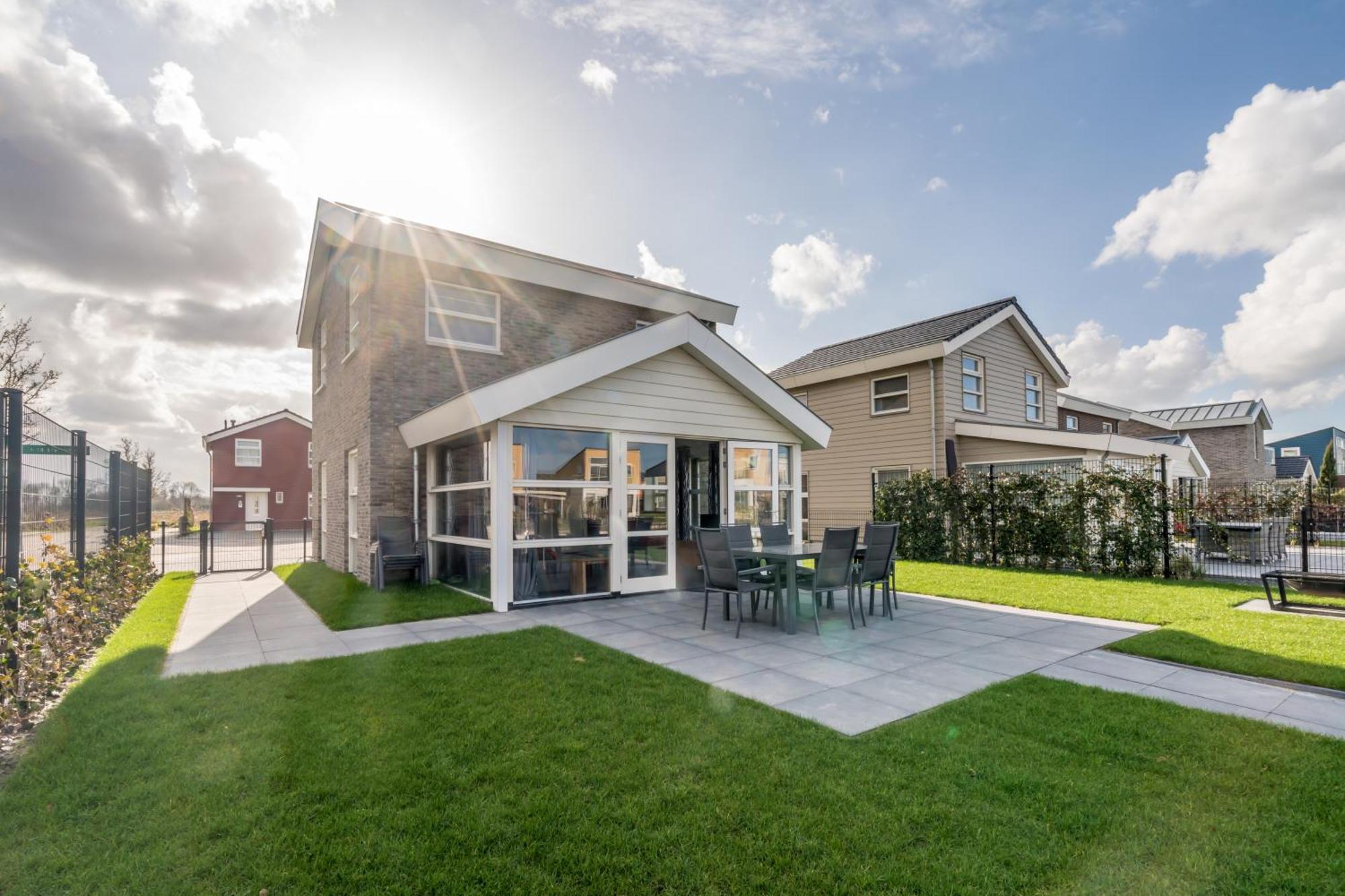 Nautic Rentals - Marinapark Oude-Tonge Luaran gambar