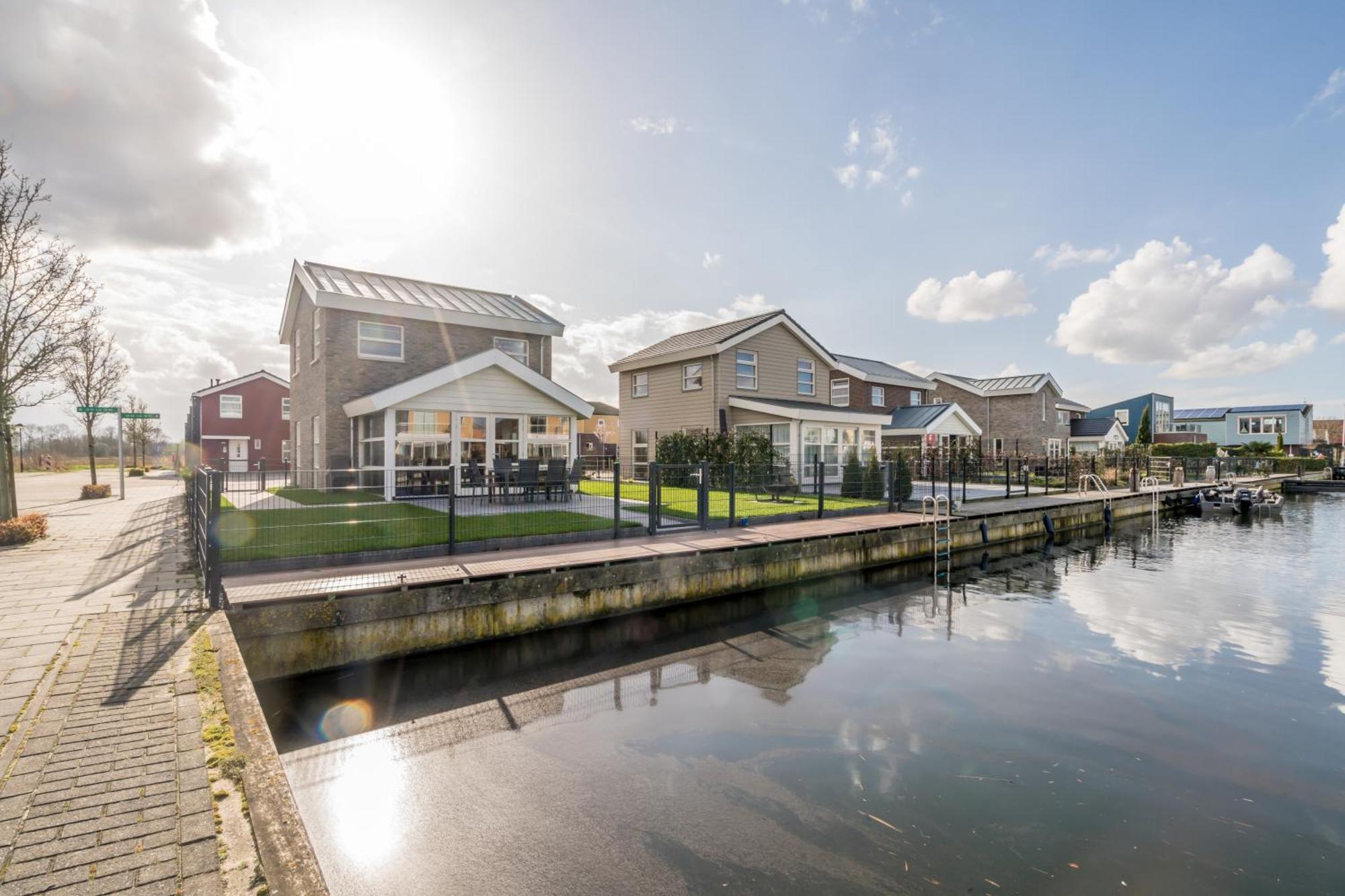 Nautic Rentals - Marinapark Oude-Tonge Luaran gambar