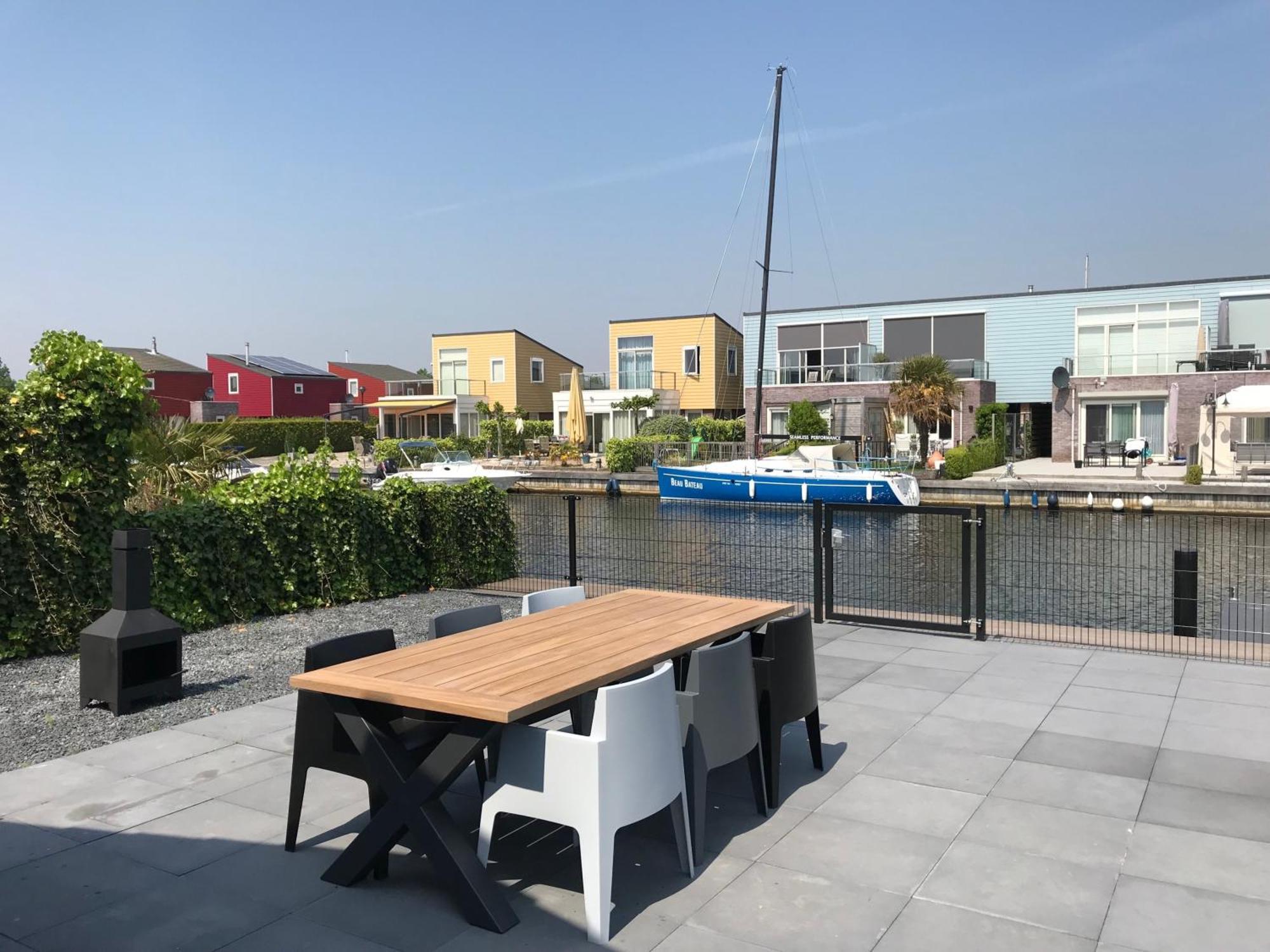 Nautic Rentals - Marinapark Oude-Tonge Bilik gambar